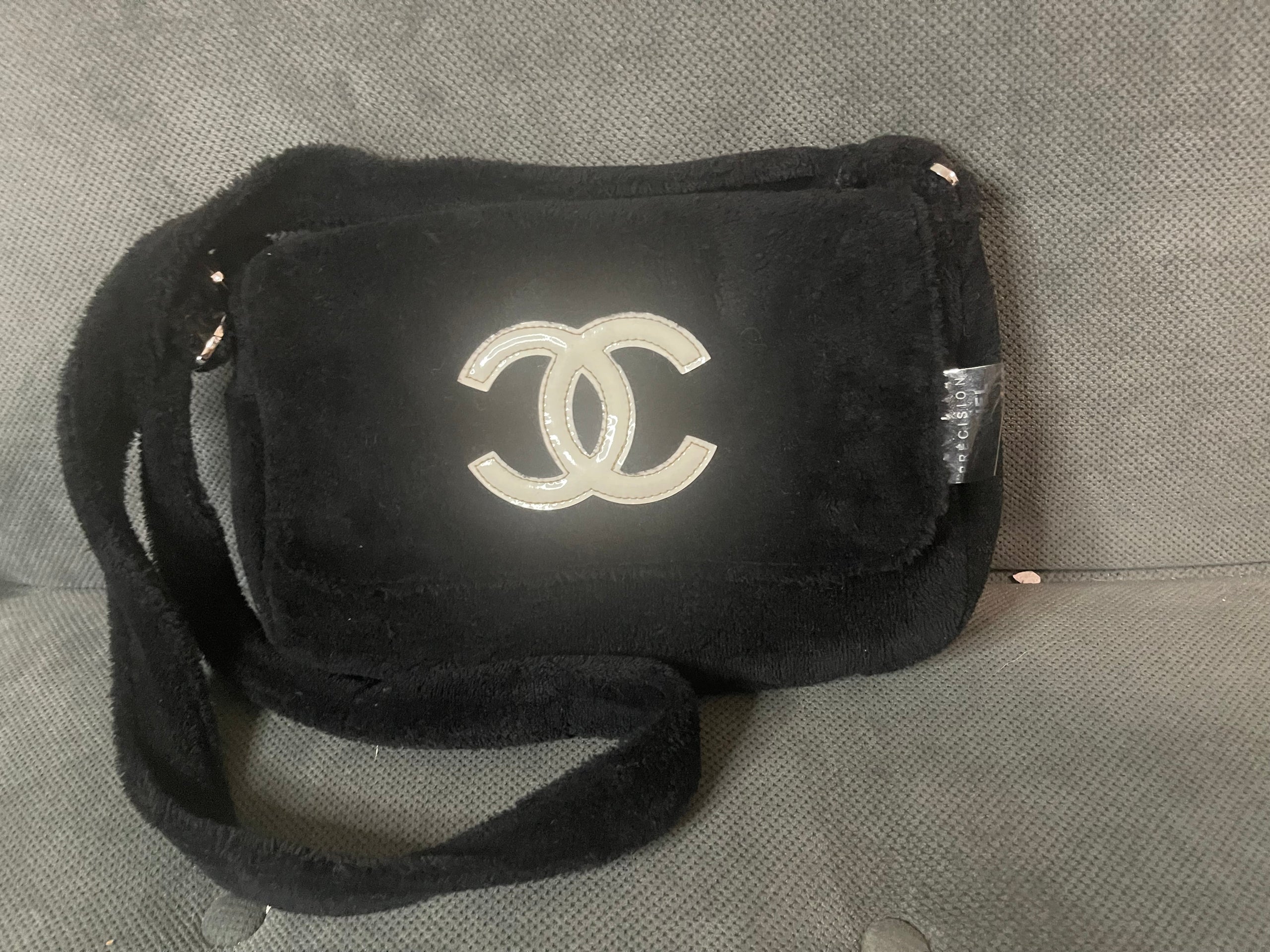 Chanel precision shoulder bag store